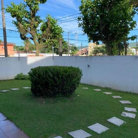 Apartamento 2 Quartos A 5 Minutos A Pe Da Praia Da Enseada 瓜鲁雅 外观 照片